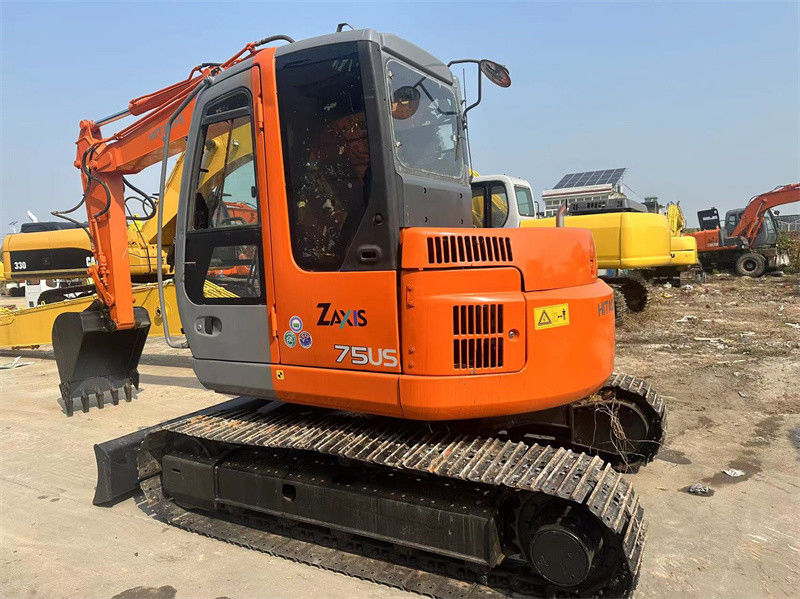 Использованный Hitachi ZX75US мини экскаватор Использованный 7,5 тонны Hitachi ZX75 мини экскаватор Digger
