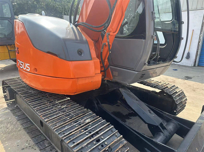Использованный Hitachi ZX75US мини экскаватор Использованный 7,5 тонны Hitachi ZX75 мини экскаватор Digger