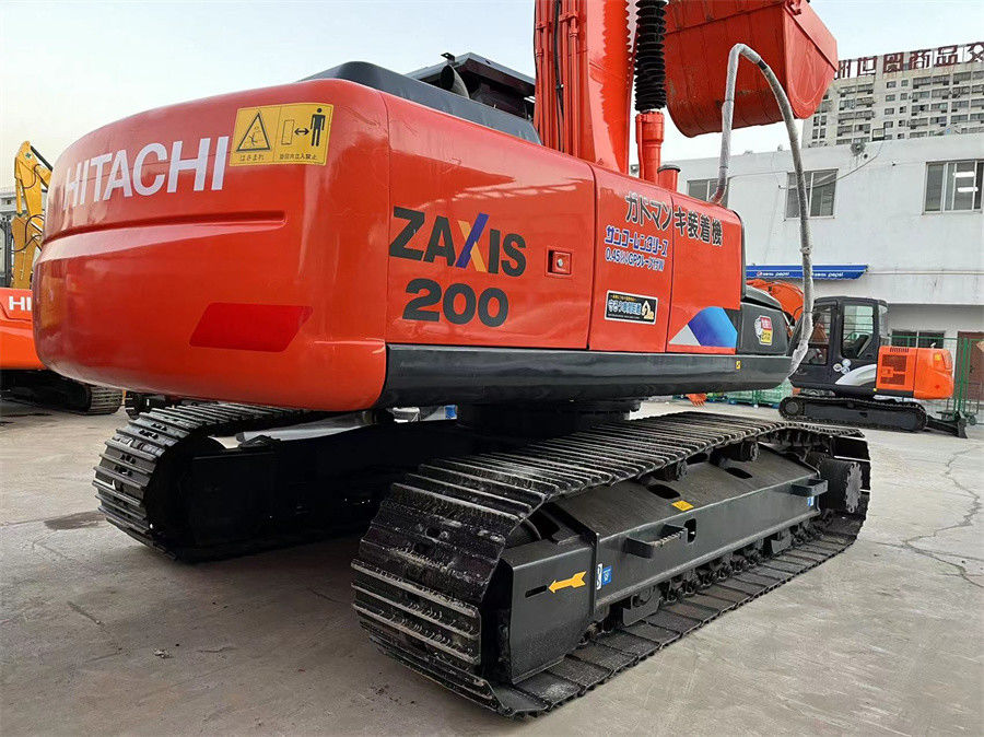 Использованная Япония 2021 год Хитачи экскаватор ZX200 Отличное состояние Красный цвет