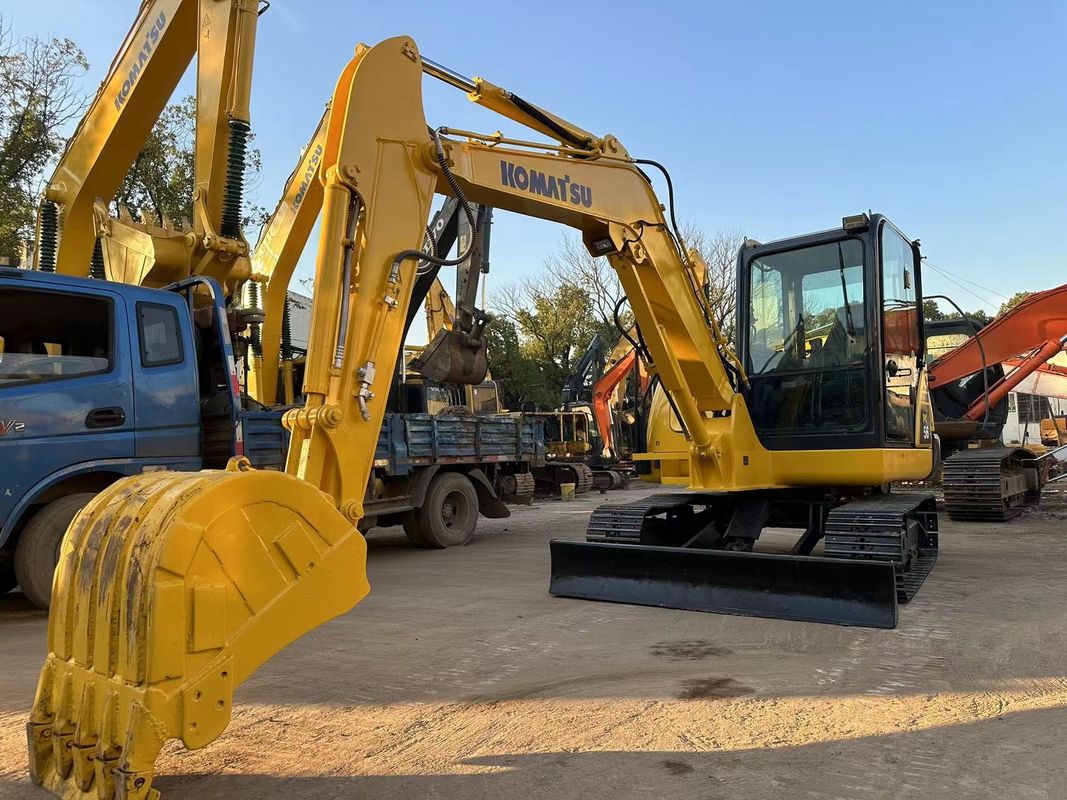 Komatsu PC56-7 Использованный мини экскаватор 5 тонн Komatsu экскаватор В хорошем состоянии