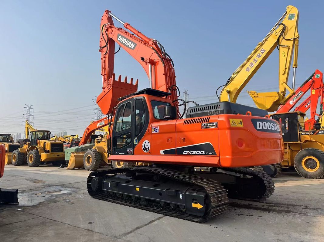 Использованный оригинальный экскаватор Doosan DX300LC-9C 30 тонн Средний использованный экскаватор Doosan 300 Тяжелое оборудование