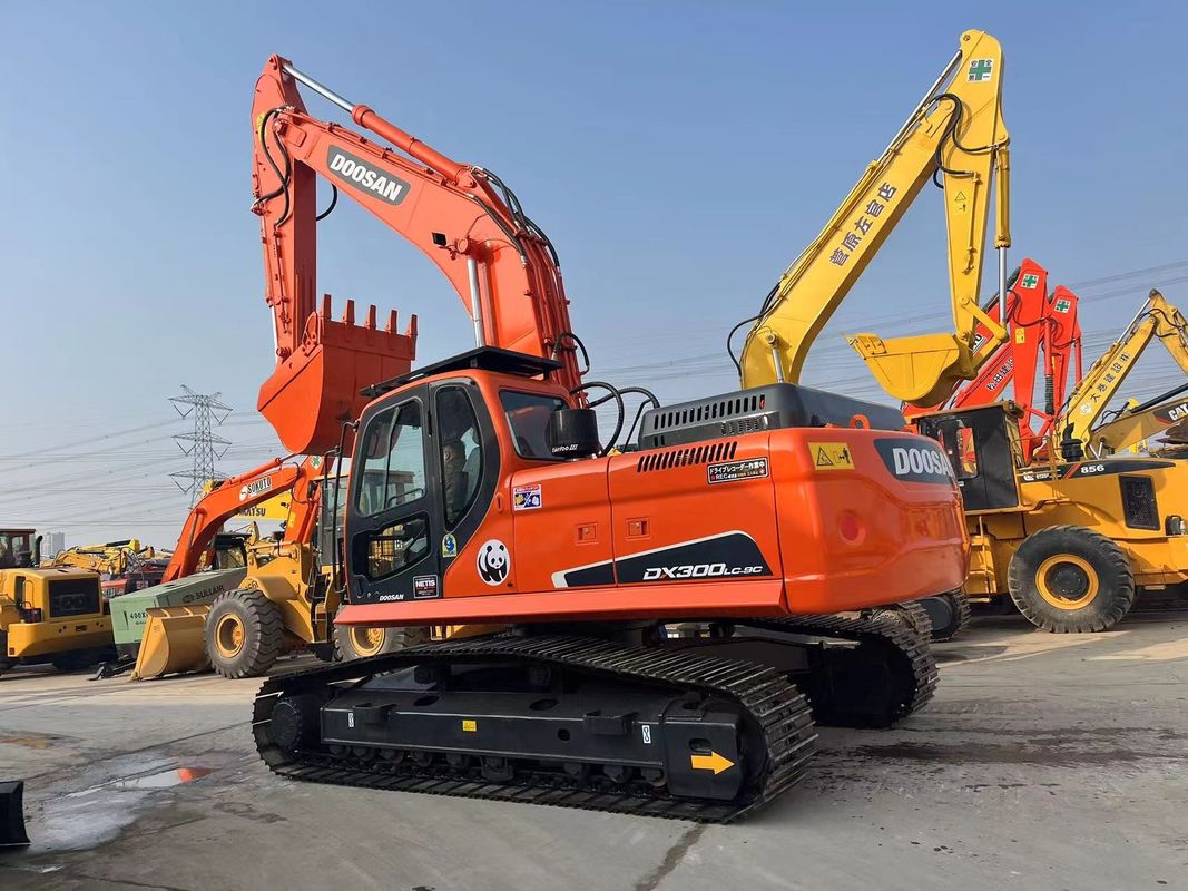 Использованный оригинальный экскаватор Doosan DX300LC-9C 30 тонн Средний использованный экскаватор Doosan 300 Тяжелое оборудование