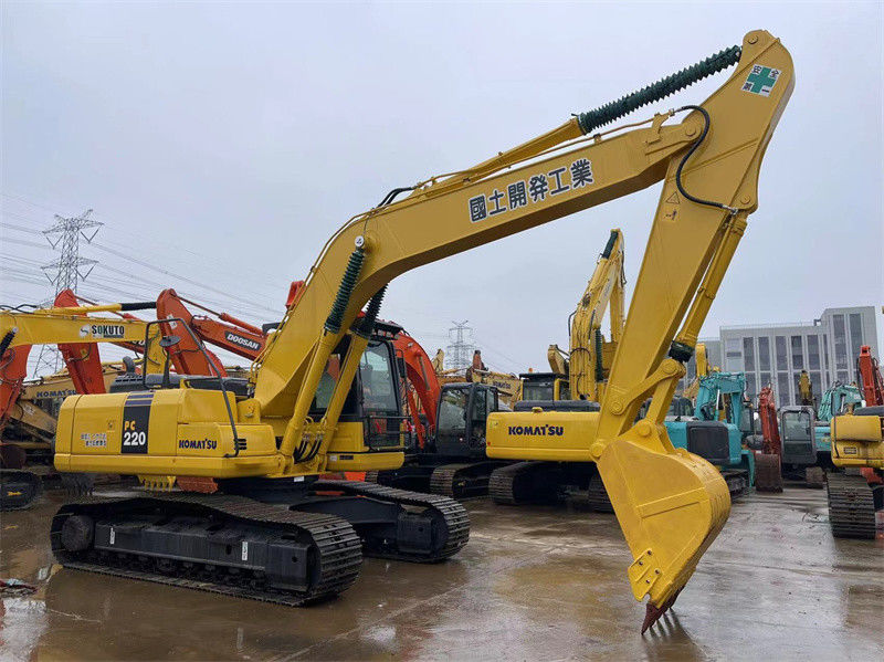 Komatsu PC220-8 Использованный экскаватор Японии Высокопроизводительный гидравлический экскаватор среднего размера