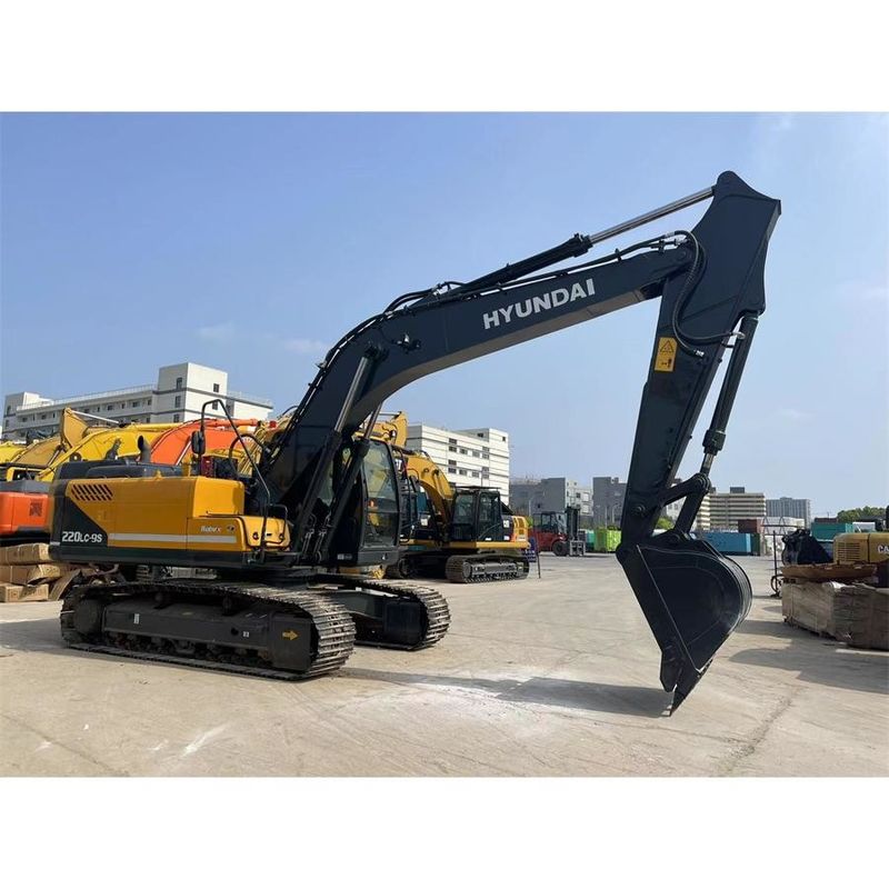 Тяжелый кавальщик Hyundai R220 9S Общие размеры 9.55м*2.99м*3.08м
