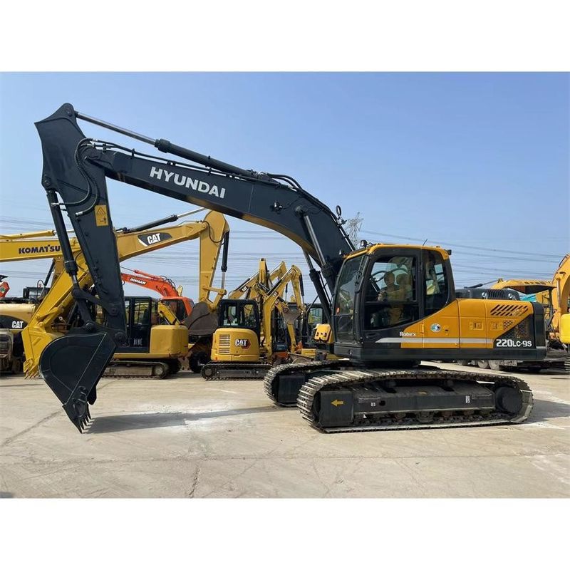 Тяжелый кавальщик Hyundai R220 9S Общие размеры 9.55м*2.99м*3.08м