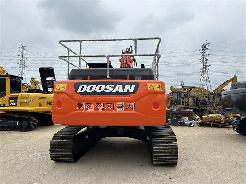 Мощность двигателя 180 кВт Использованные экскаваторы Doosan DX260 с вместимостью 1,2 м3