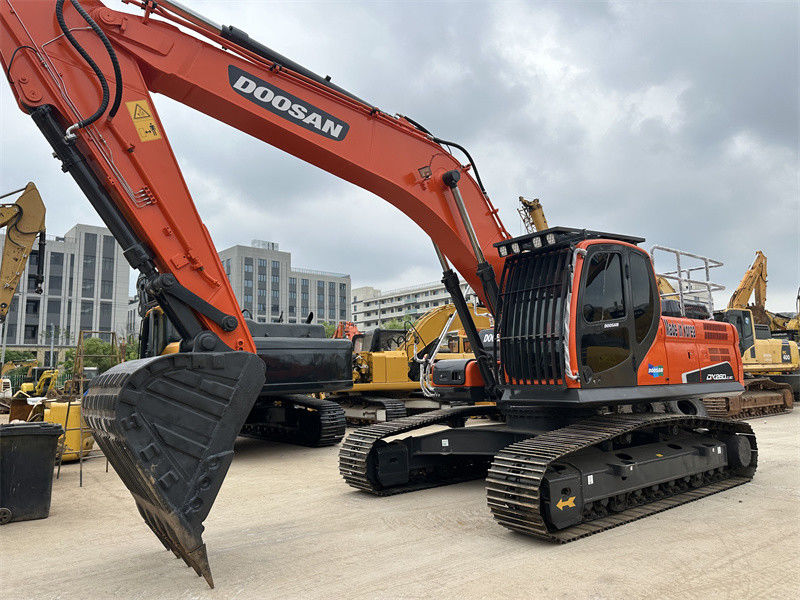 Мощность двигателя 180 кВт Использованные экскаваторы Doosan DX260 с вместимостью 1,2 м3