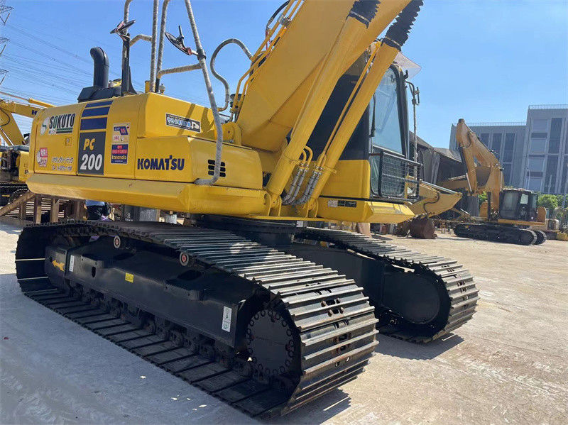 Дешевый подержанный японский экскаватор Komatsu PC200-8 Crawler Excavator с 800мм треком