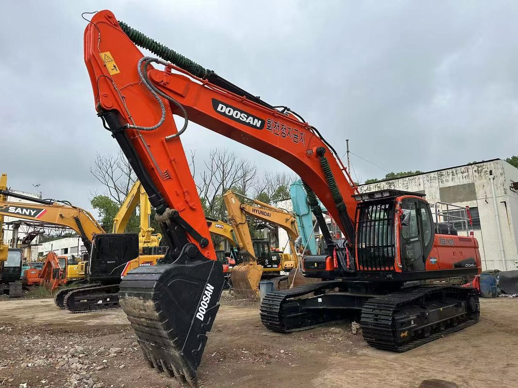 34 тонны Использованный экскаватор Doosan DX340LCA Подержанный экскаватор Doosan DX340 Crawler