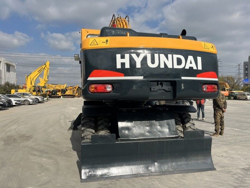 Использованный экскаватор Hyundai 210w-9 колесный экскаватор 21 тонны средних размеров использованные экскаваторы