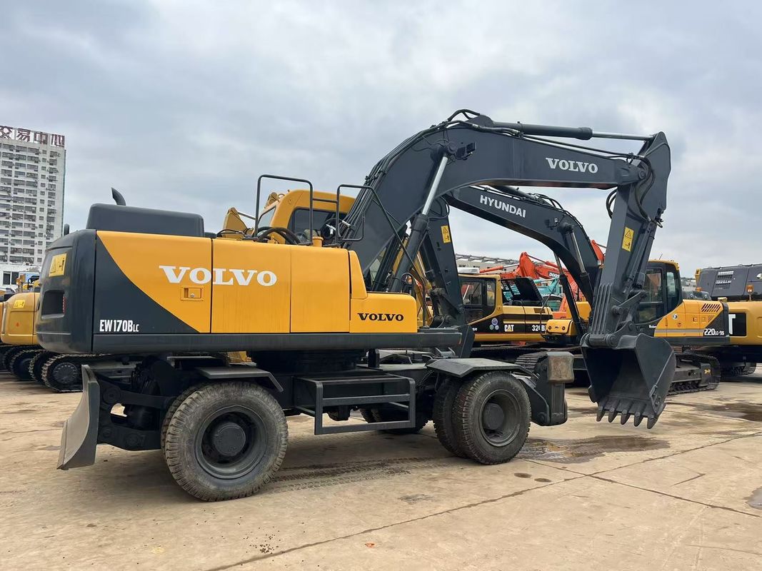 Высокопроизводительный использованный колесный экскаватор Volvo EW170 17 тонн Volvo колесный экскаватор