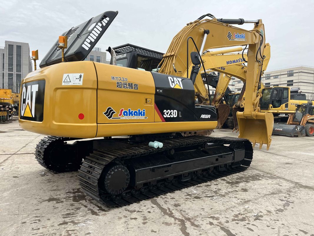 Использованный экскаватор CAT 323DL для строительства