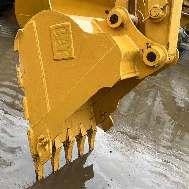 Малый 5-тонный экскаватор CAT 305.5E2 с дизельным двигателем C2.4 компактного размера