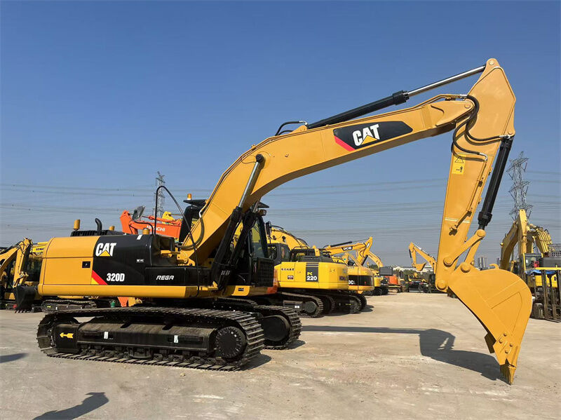 Использованный экскаватор Caterpillar 320D с двигателем Caterpillar C6.4 и емкостью ведра 1,2 м3 для тяжелого строительства