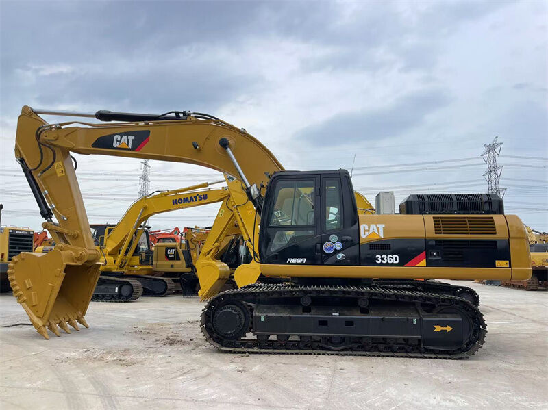 Использованный экскаватор Caterpillar 336D, предназначенный для крупных проектов, требующих высокой производительности и работы в суровых условиях труда
