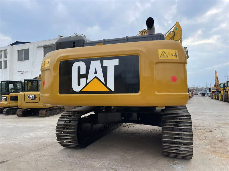 Использованный экскаватор Caterpillar 336D, предназначенный для крупных проектов, требующих высокой производительности и работы в суровых условиях труда