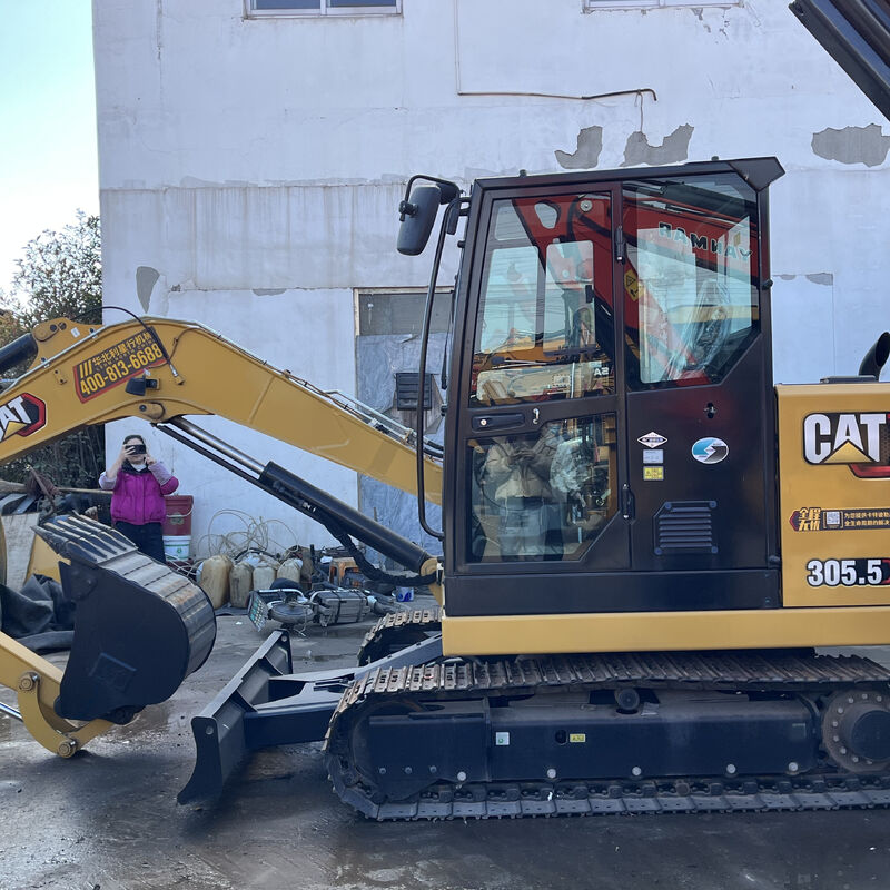 Мини-экскаватор CAT 305 5E 2024 года выпуска, всего 5,2 моточаса, как новый, с ультранизкой наработкой, компактный экскаватор