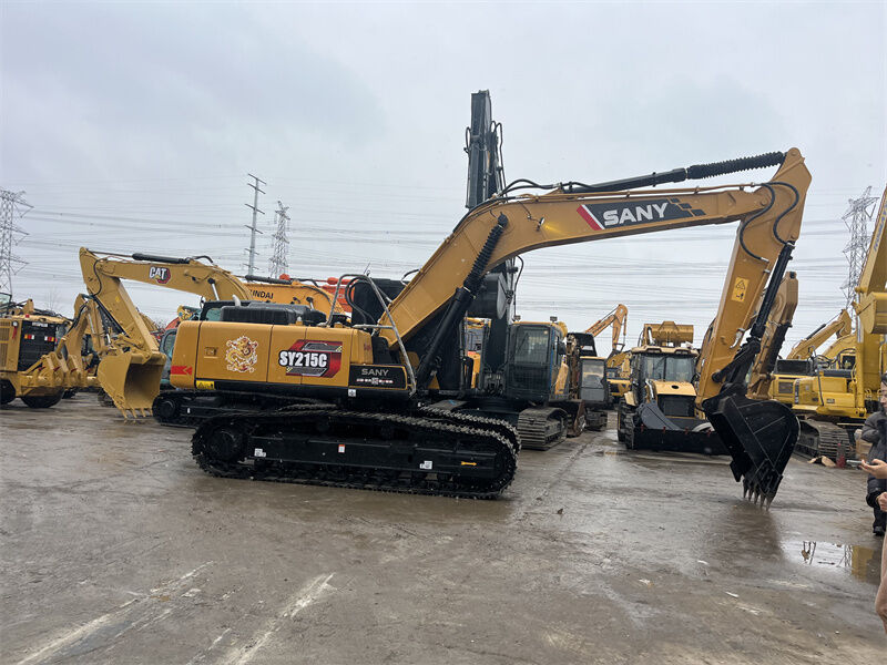 Экскаватор Sany SY215C в хорошем состоянии, бывший в употреблении, для продажи